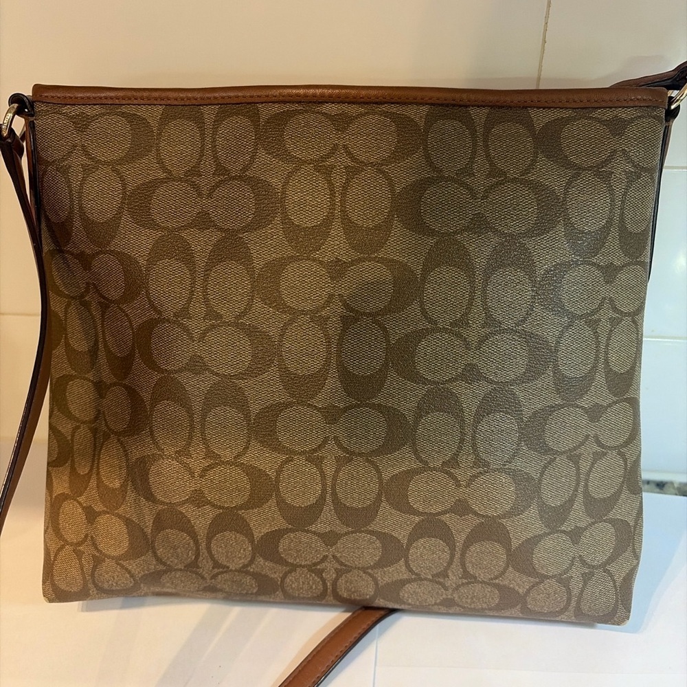 Coach Varsity Stripe File Bag F57897 - Picture 4 of 9
